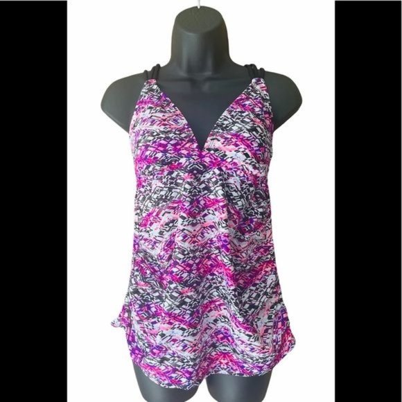 NWT Isabel Maternity Bra Lined Racer Back Swim Top - Picture 1 of 8